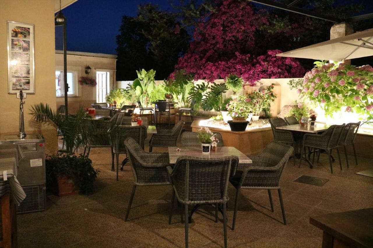 Nadal Couette-café 2*